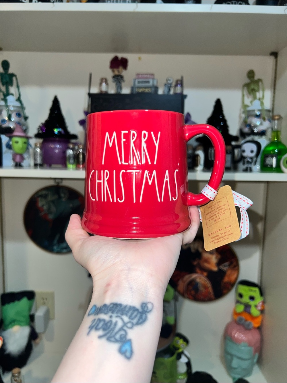 Rae Dunn NWT Merry Christmas Red Ceramic Holiday Mug - Magenta